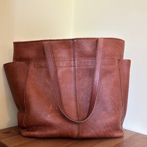 Duluth Trading Elegant Brown Leather Shoulder Bag
